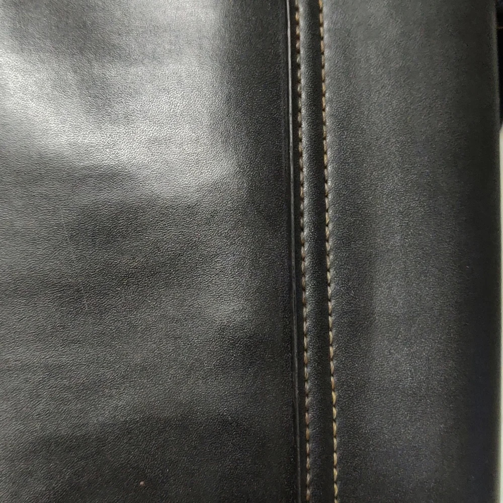 Black Baguette - Picture 4 of 12